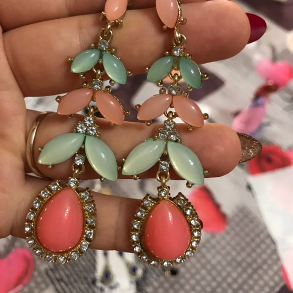 Vintage Water Drop Dangle Earrings 3" Gold Tone - Picture 2 of 3